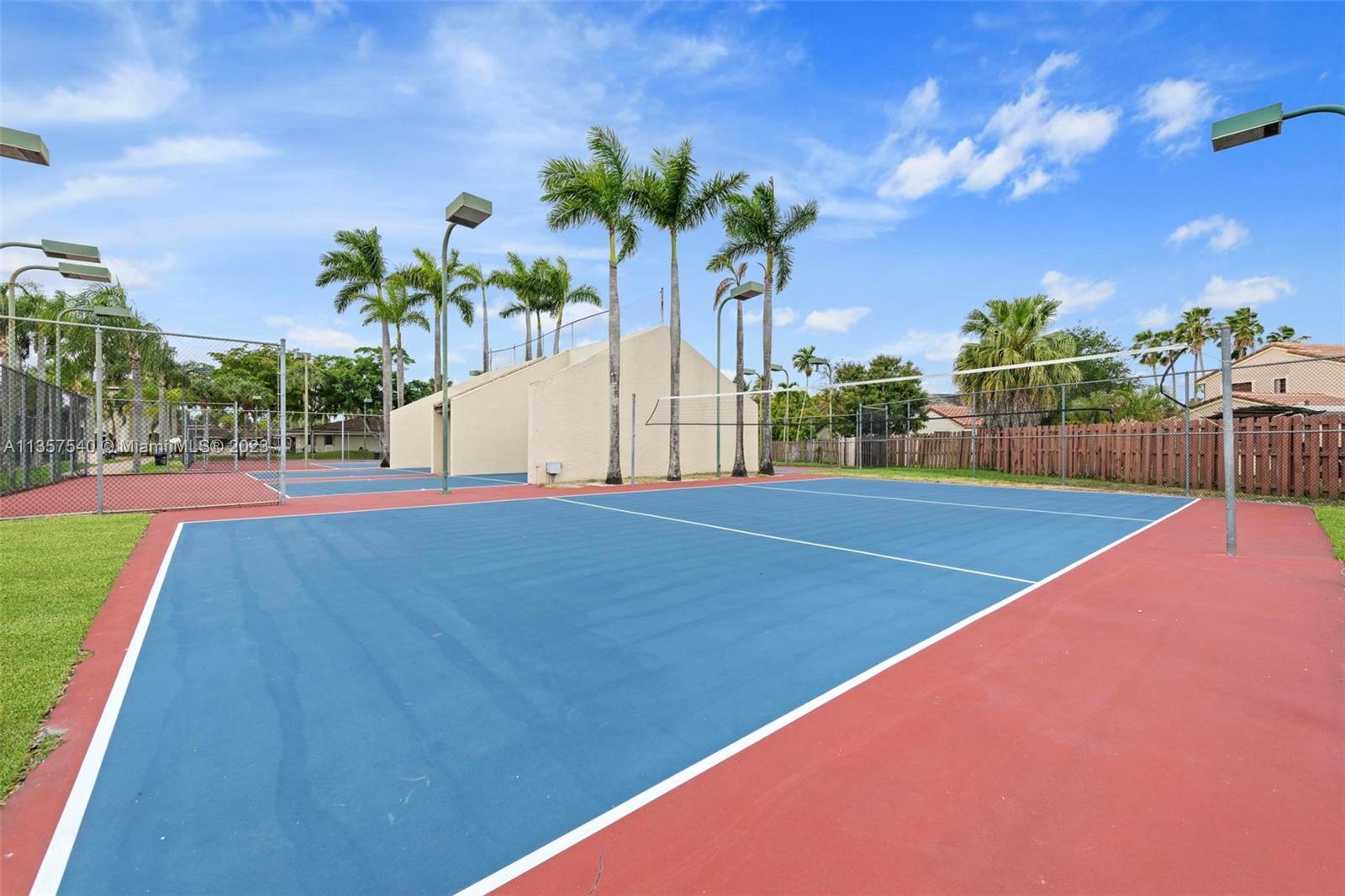 MOORS POINTE CONDO - Residential