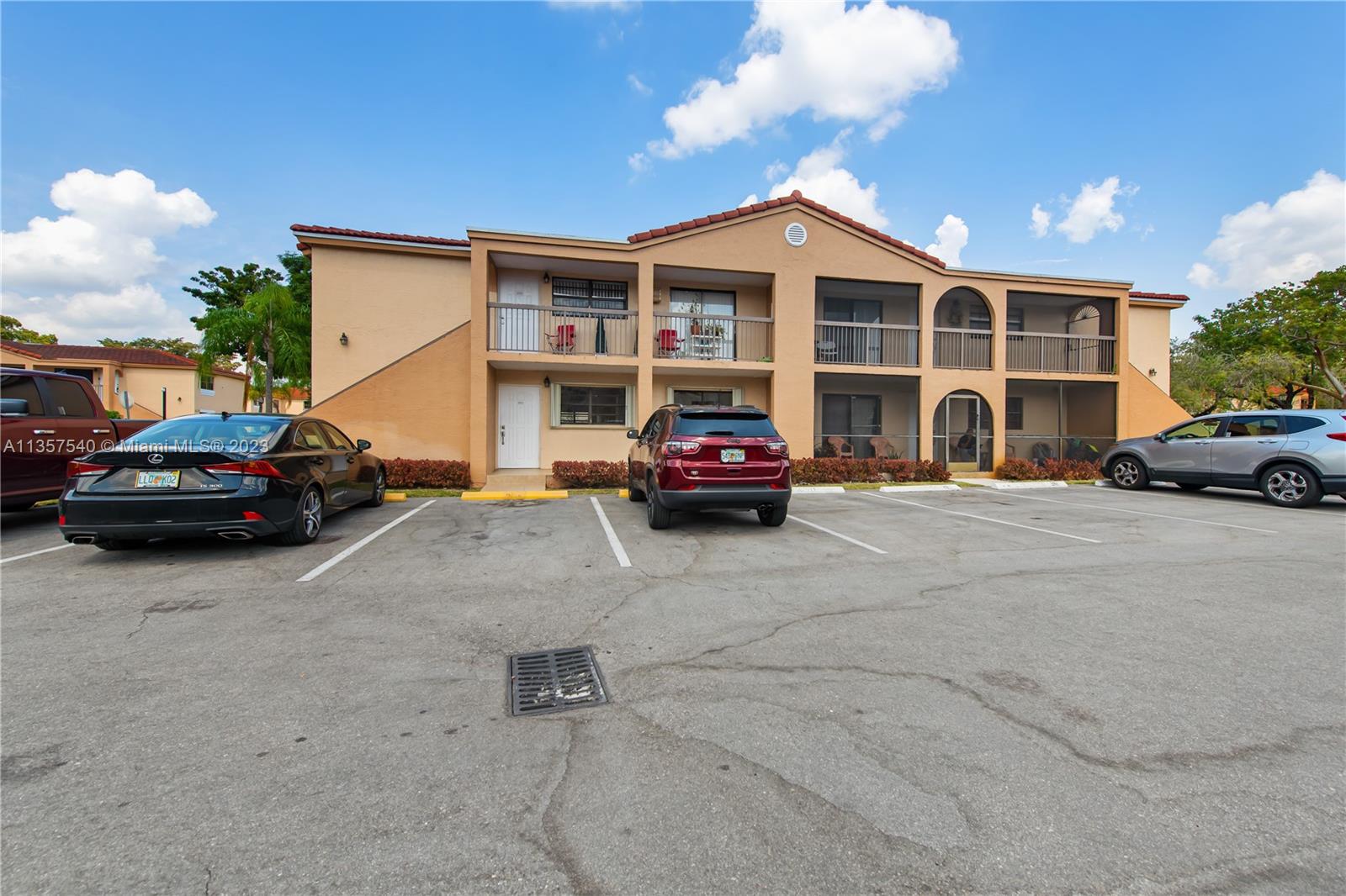 MOORS POINTE CONDO - Residential