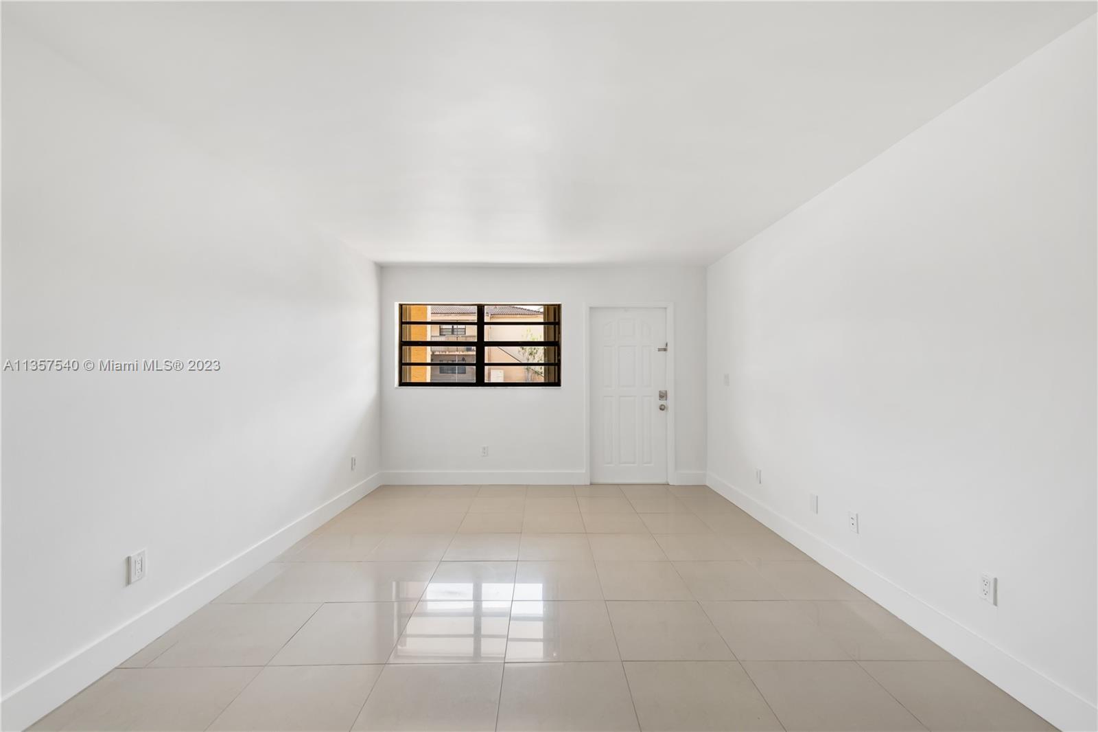 MOORS POINTE CONDO - Residential