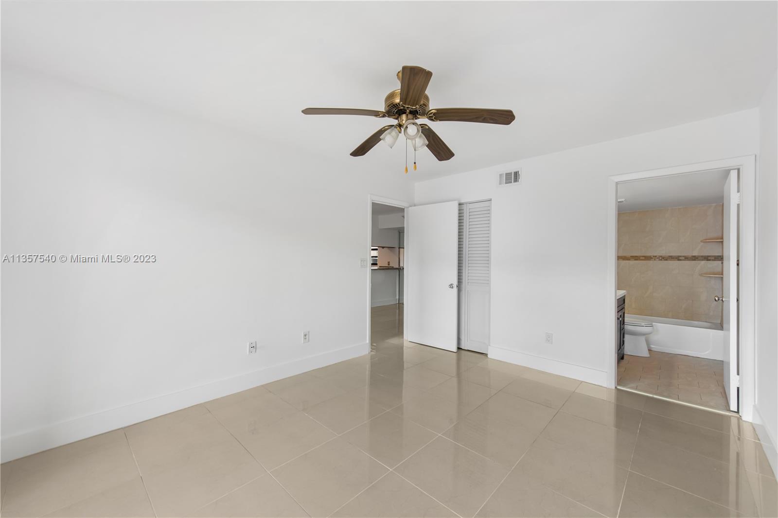 MOORS POINTE CONDO - Residential