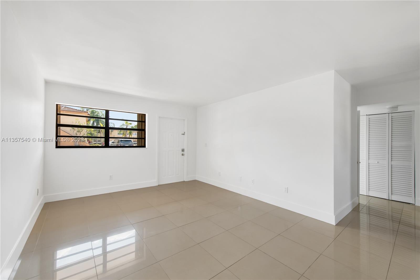 MOORS POINTE CONDO - Residential