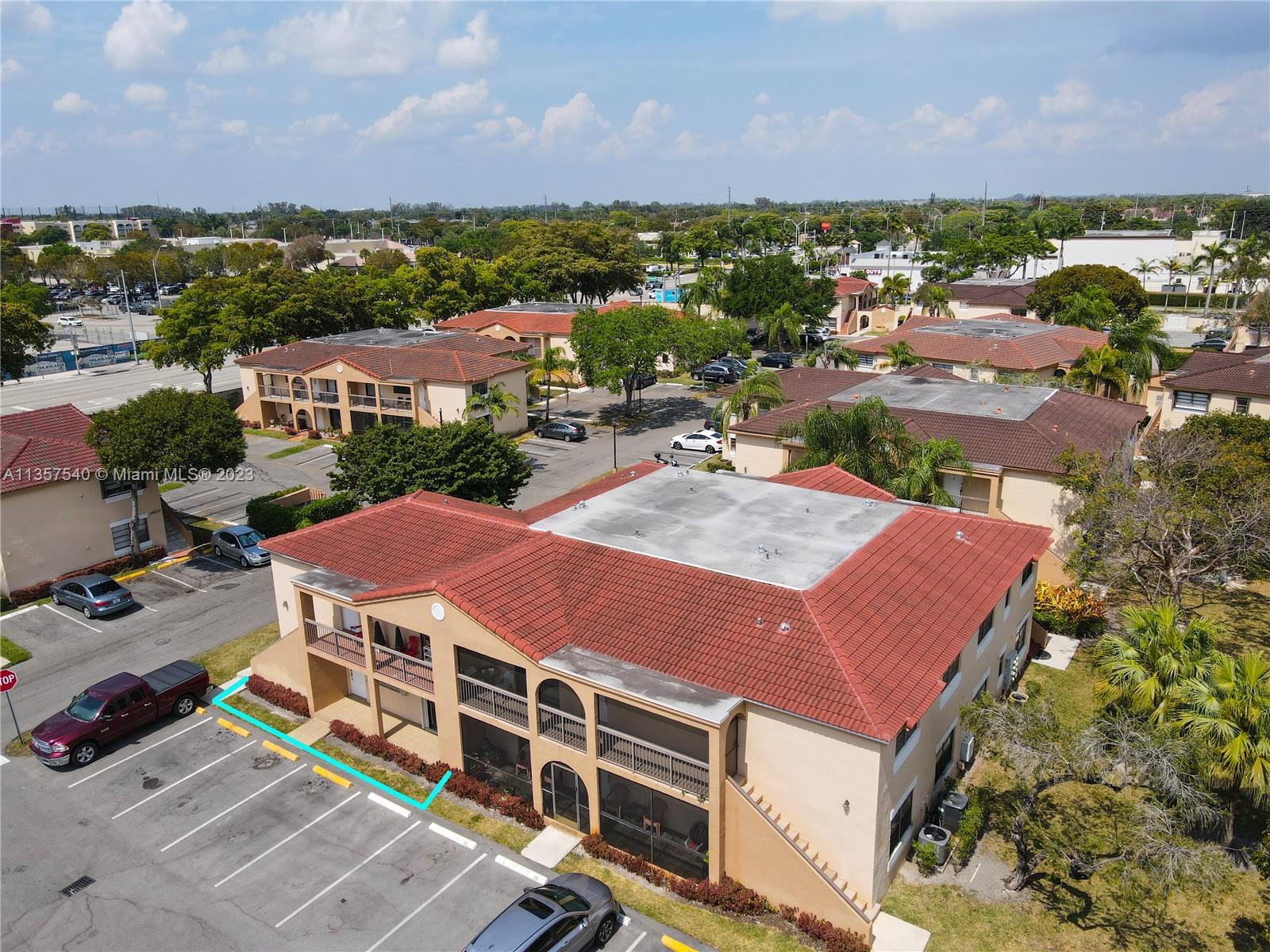 MOORS POINTE CONDO - Residential