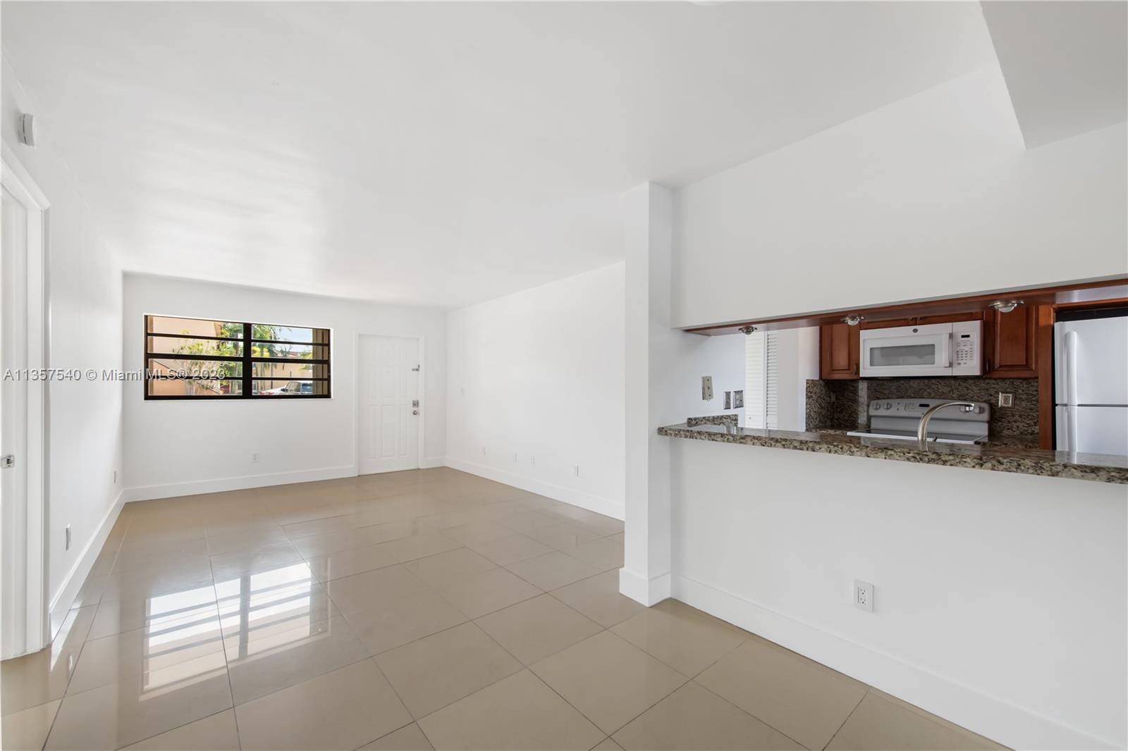 MOORS POINTE CONDO - Residential