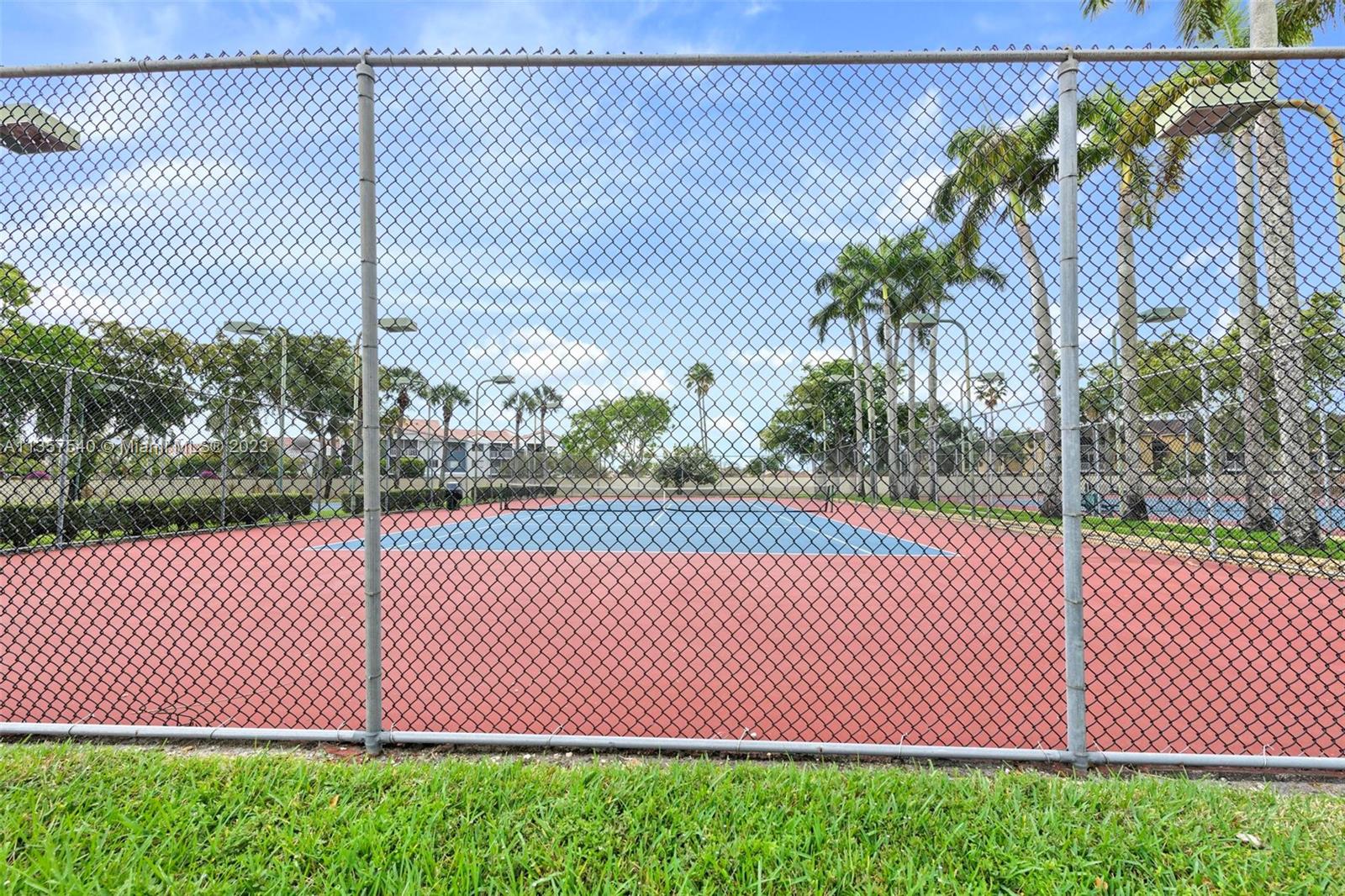 MOORS POINTE CONDO - Residential