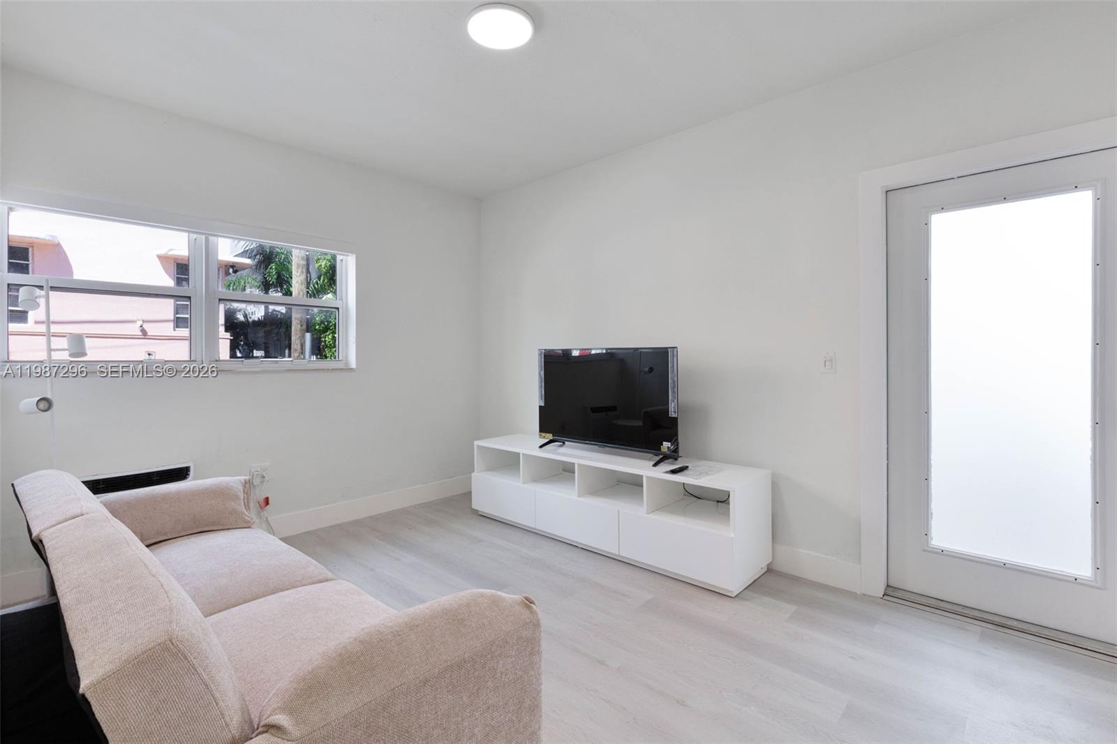 1228 Pennsylvania Ave 7