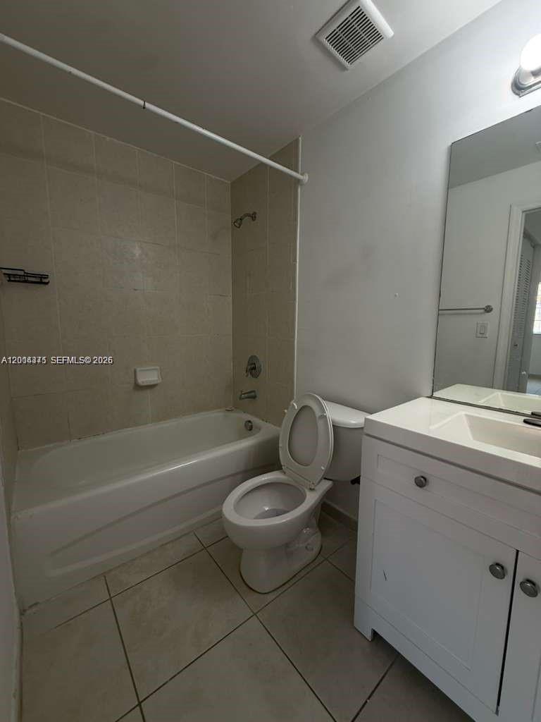 PALM GARDENS AT DORAL CON - Residential