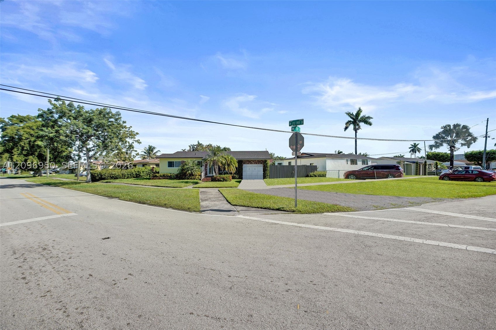 9105 Little River Dr