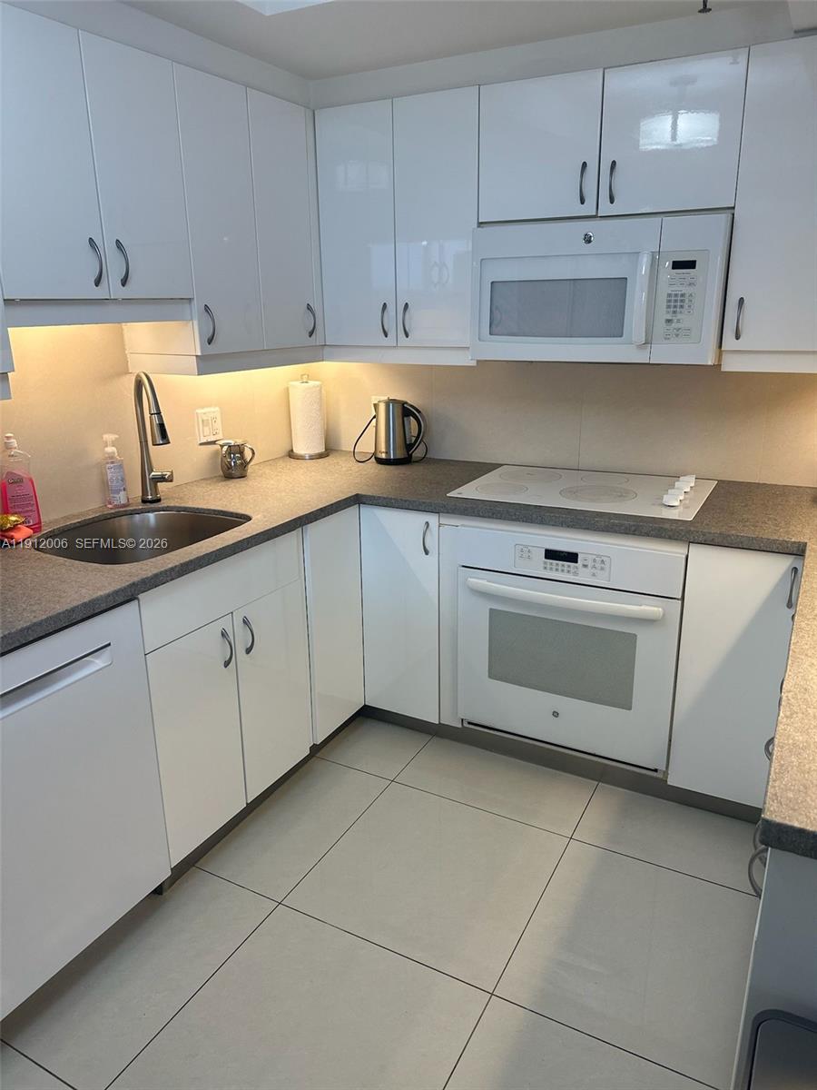 WATERVIEW CONDO - Residential