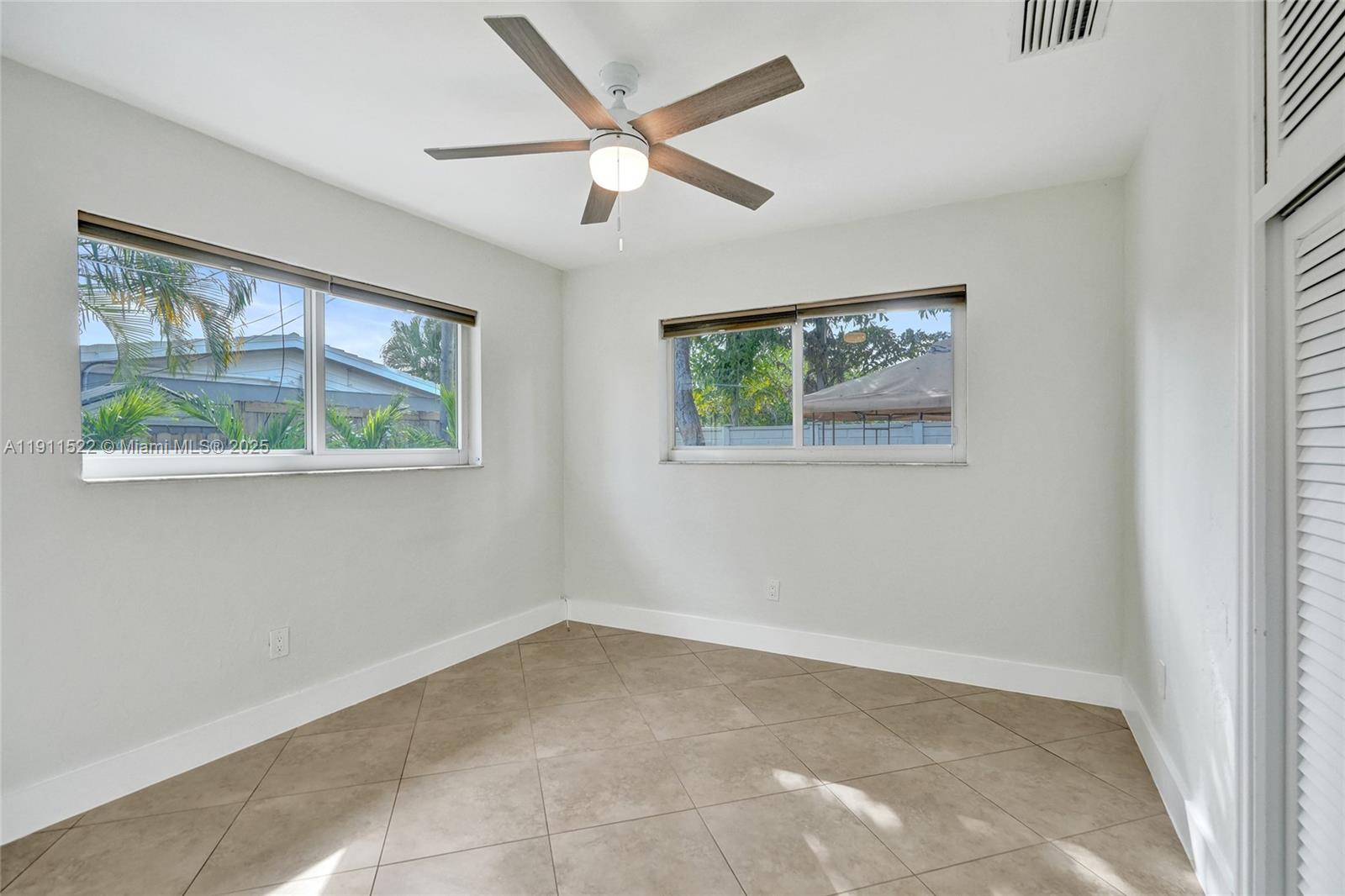 OCEAN RIDGE - Residential Lease