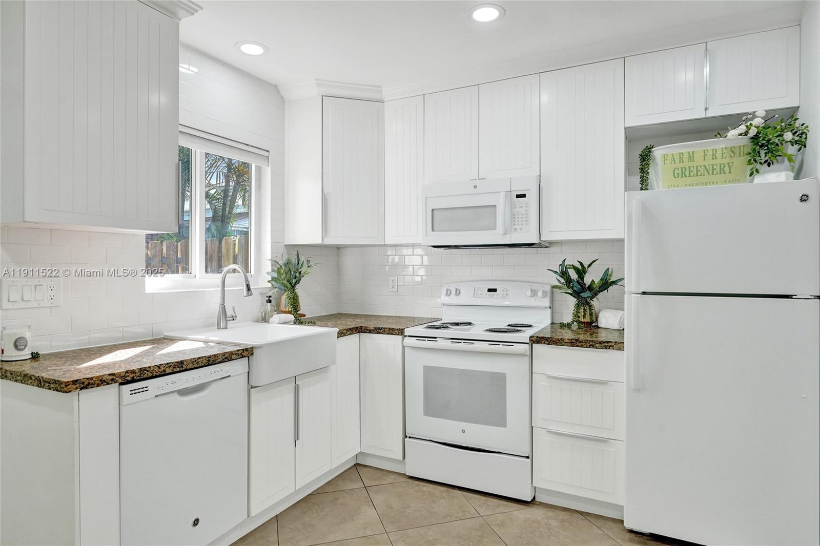 OCEAN RIDGE - Residential Lease