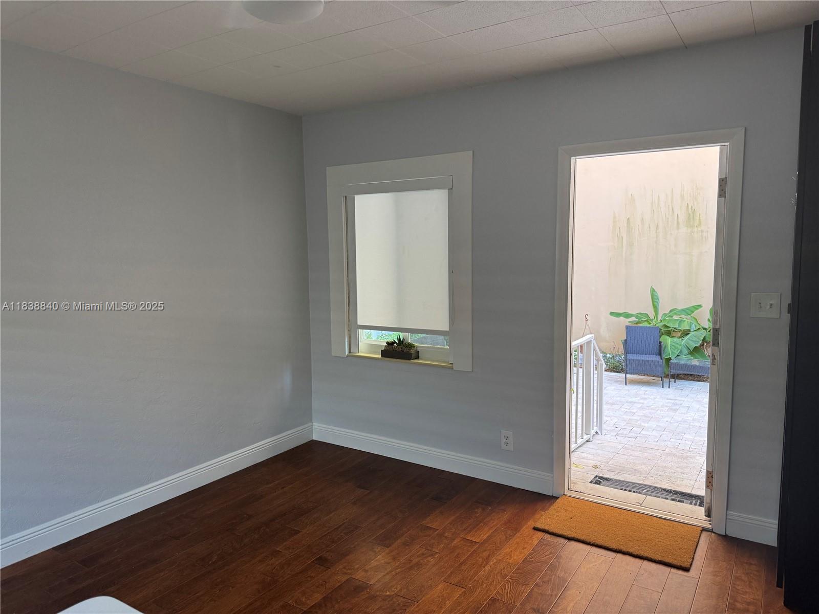 HOLLYWOOD BEACH SECOND AD - Residential Lease