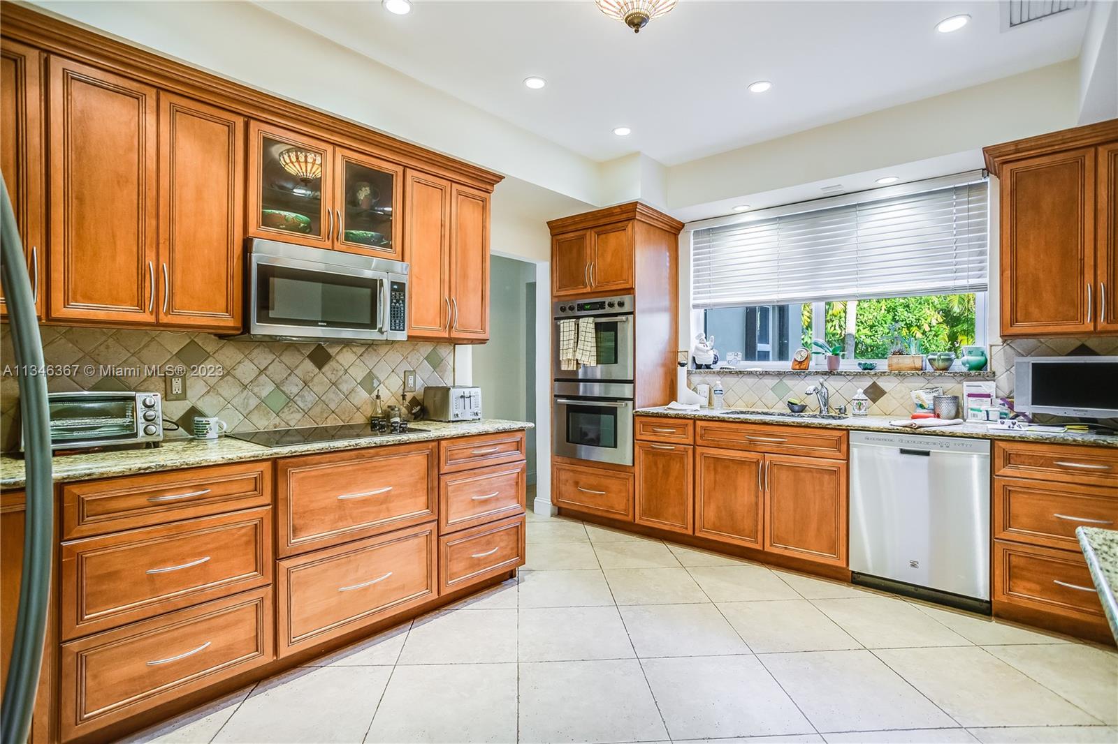 NAUTILUS SUB - Residential