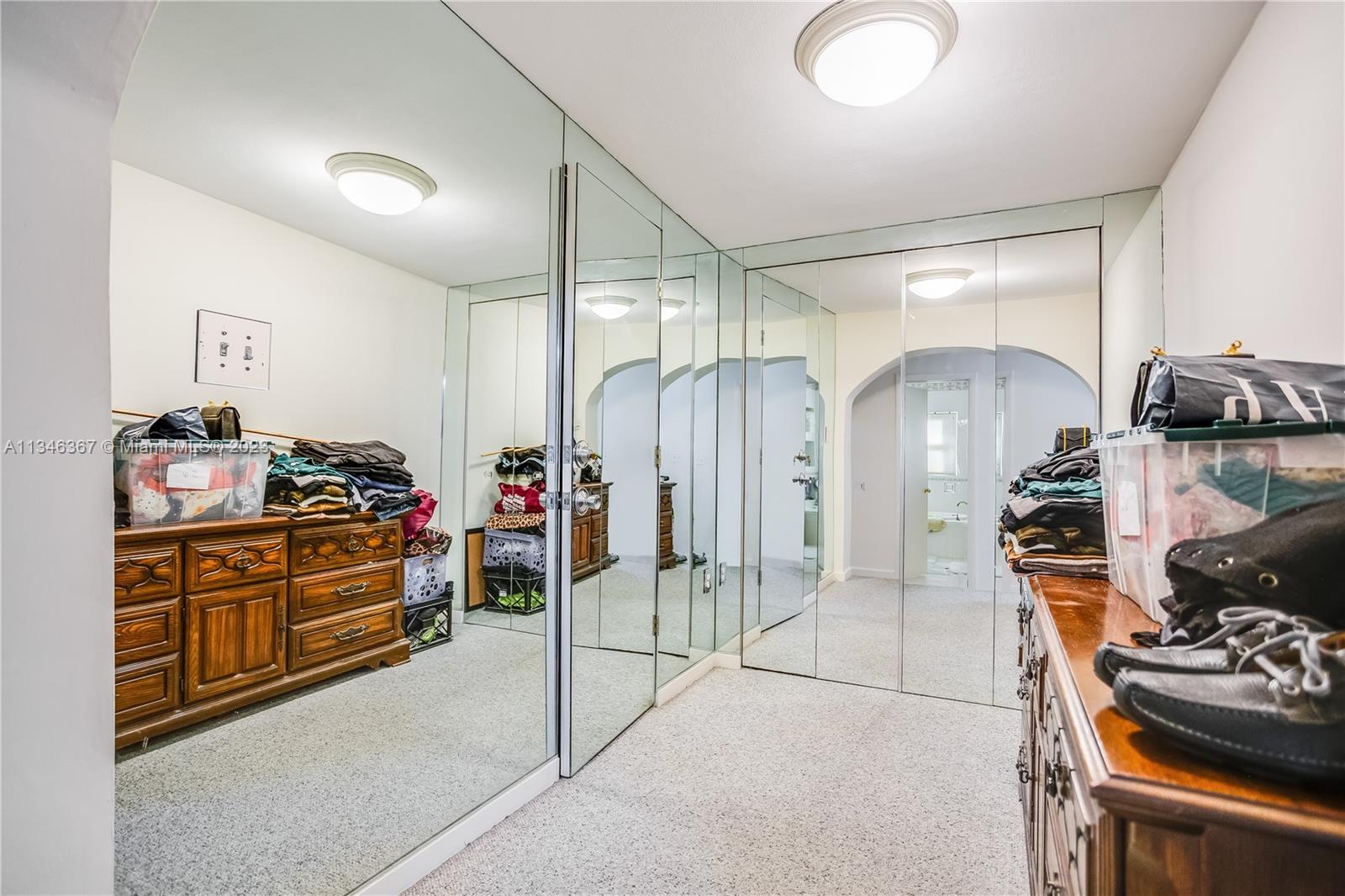 NAUTILUS SUB - Residential