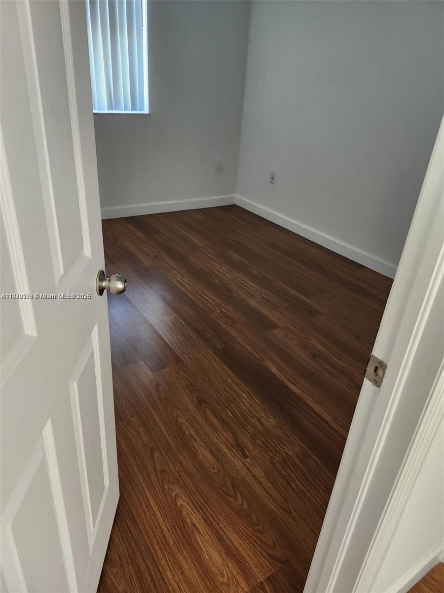 ISLANDS AT DORAL - Residential