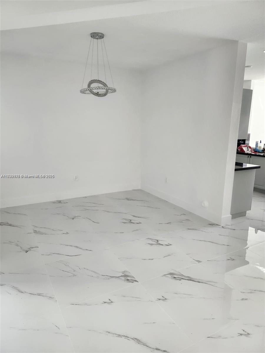 ISLANDS AT DORAL - Residential