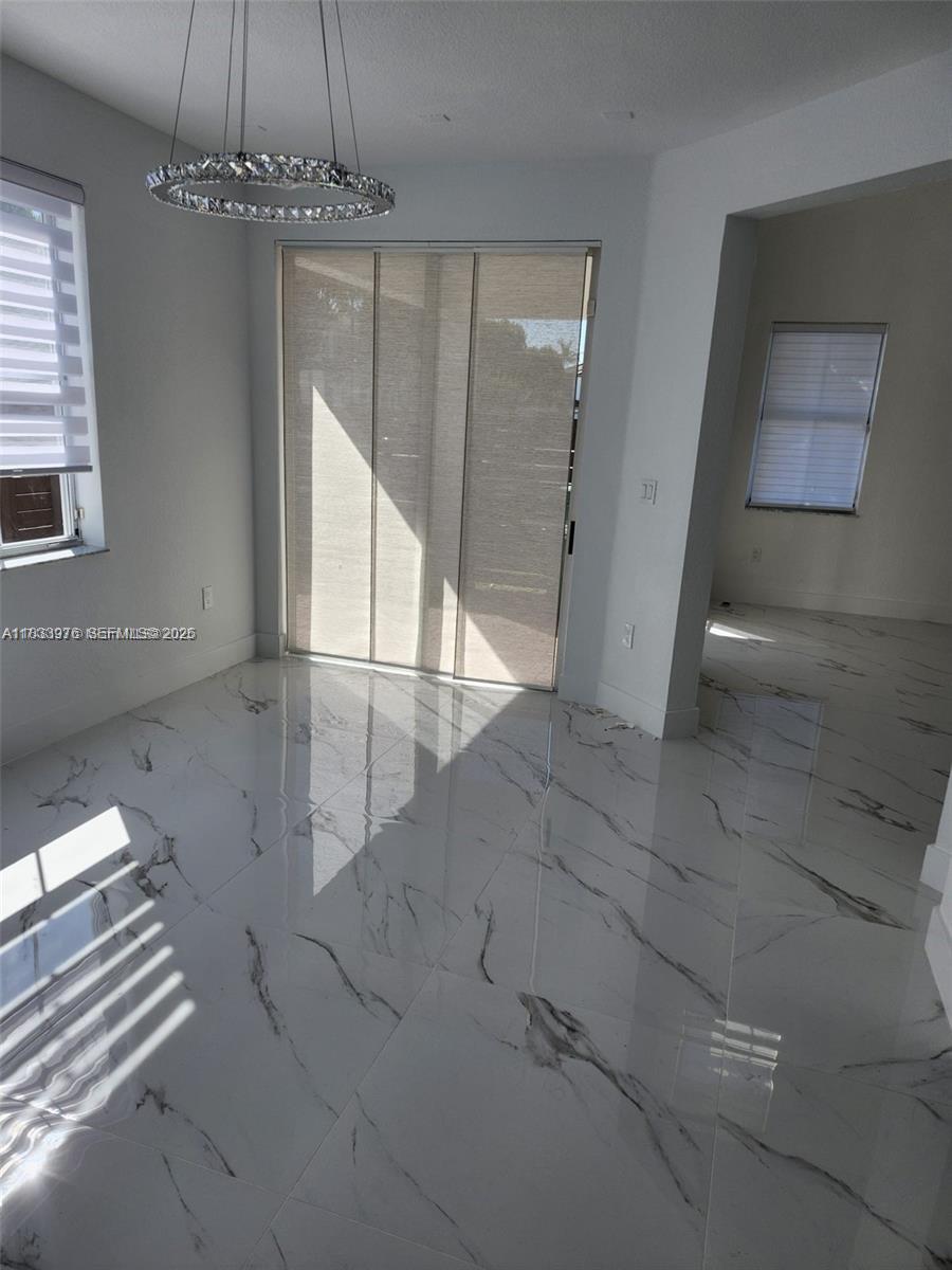 ISLANDS AT DORAL - Residential