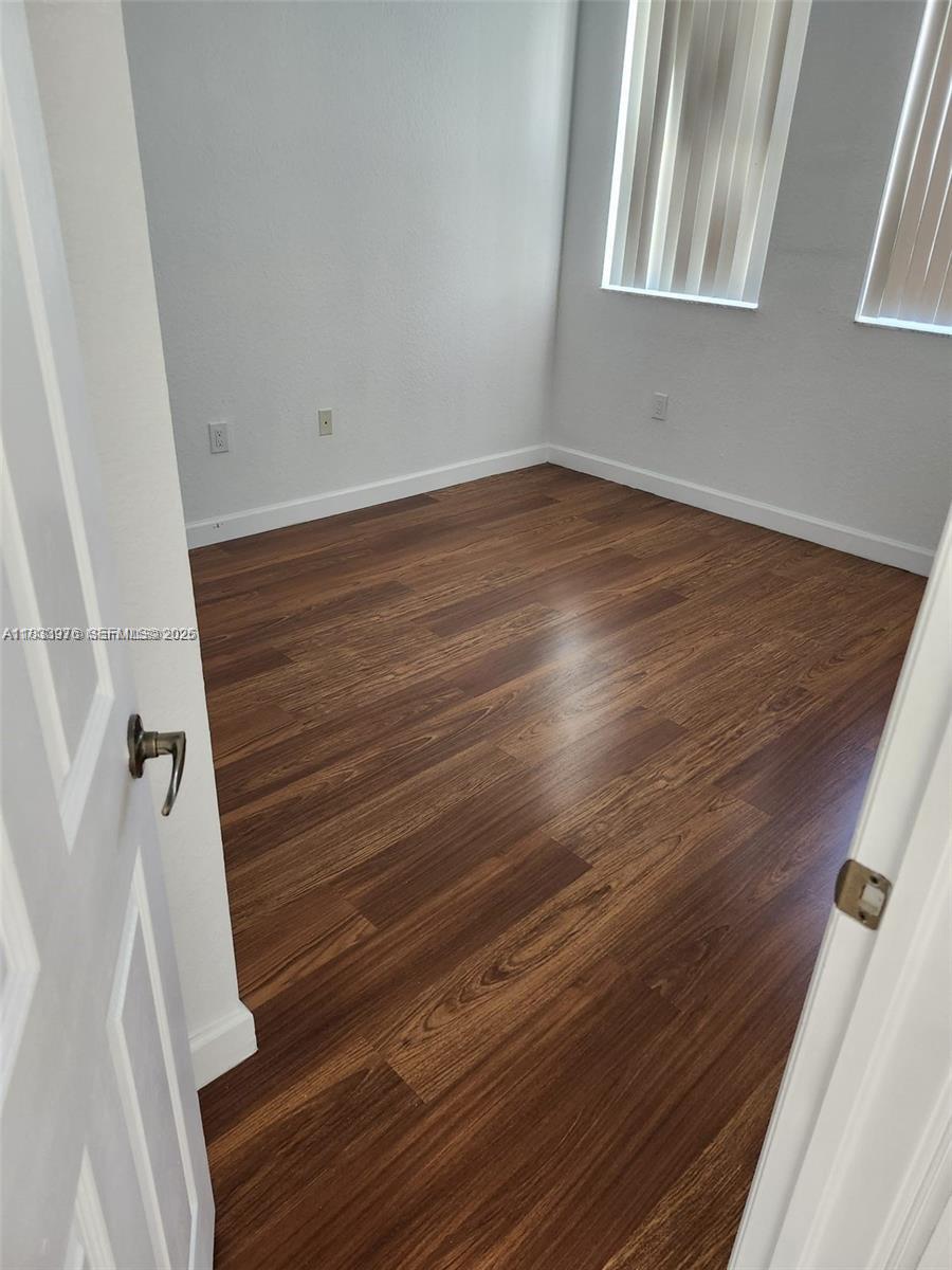 ISLANDS AT DORAL - Residential