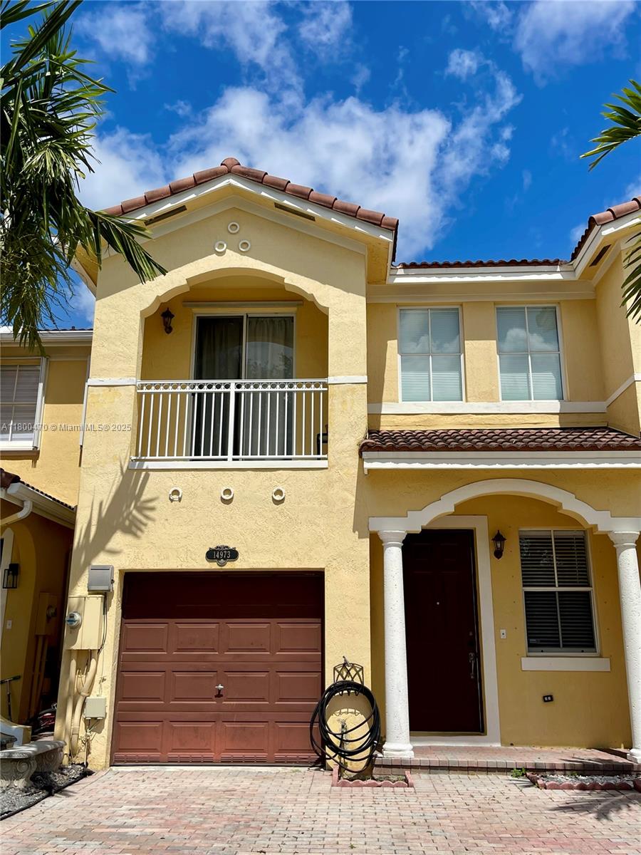 14973 Sw 8th Ter, Miami, Broward County, Florida - 3 Bedrooms  
3 Bathrooms - 