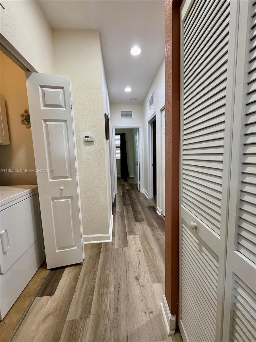 TRELLIS AT BAYSHORE - Residential