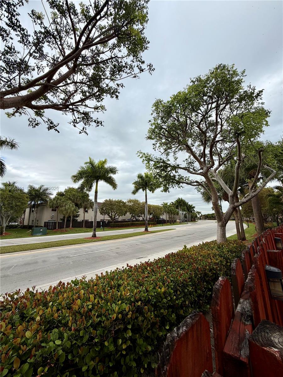 TRELLIS AT BAYSHORE - Residential