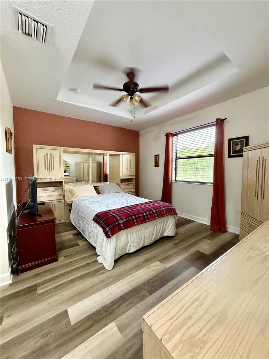 TRELLIS AT BAYSHORE - Residential