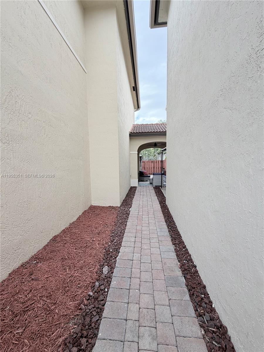 TRELLIS AT BAYSHORE - Residential