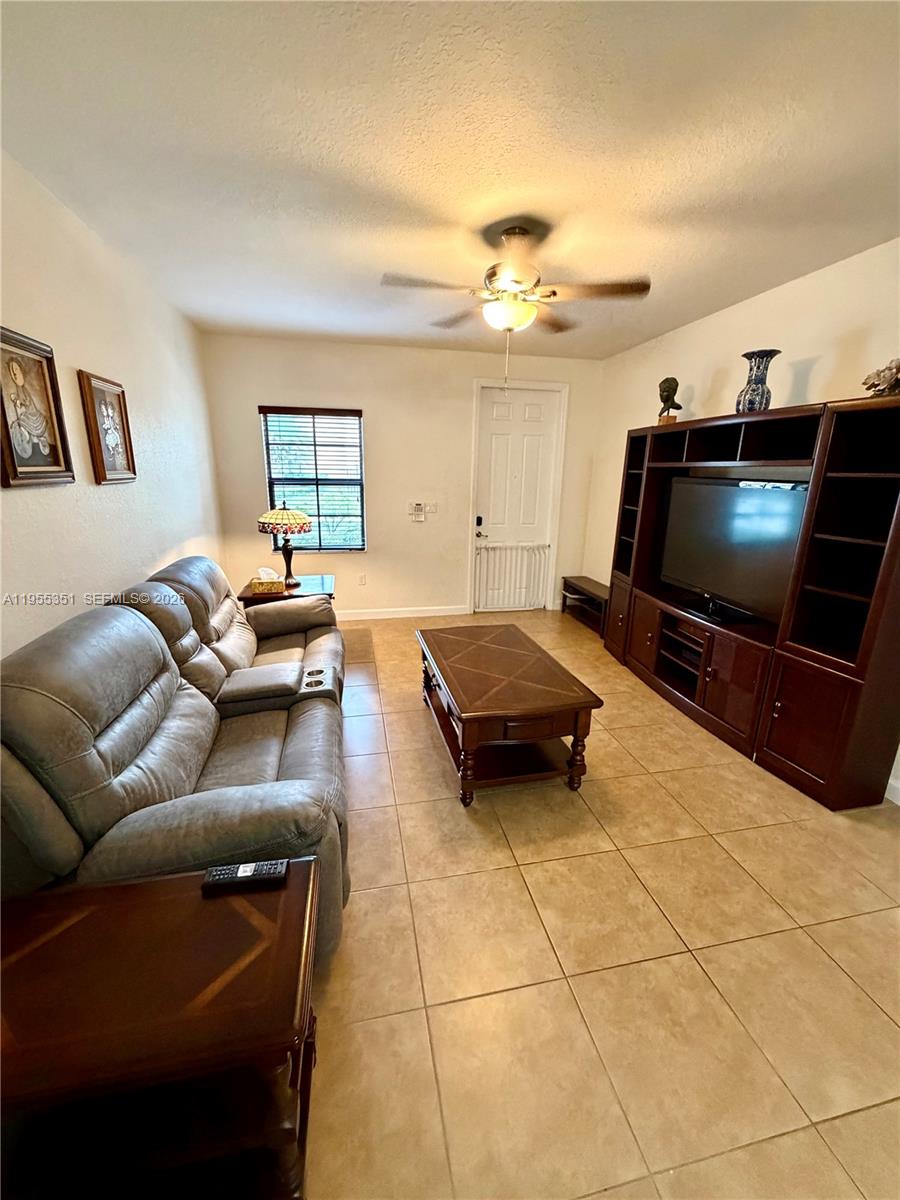 TRELLIS AT BAYSHORE - Residential