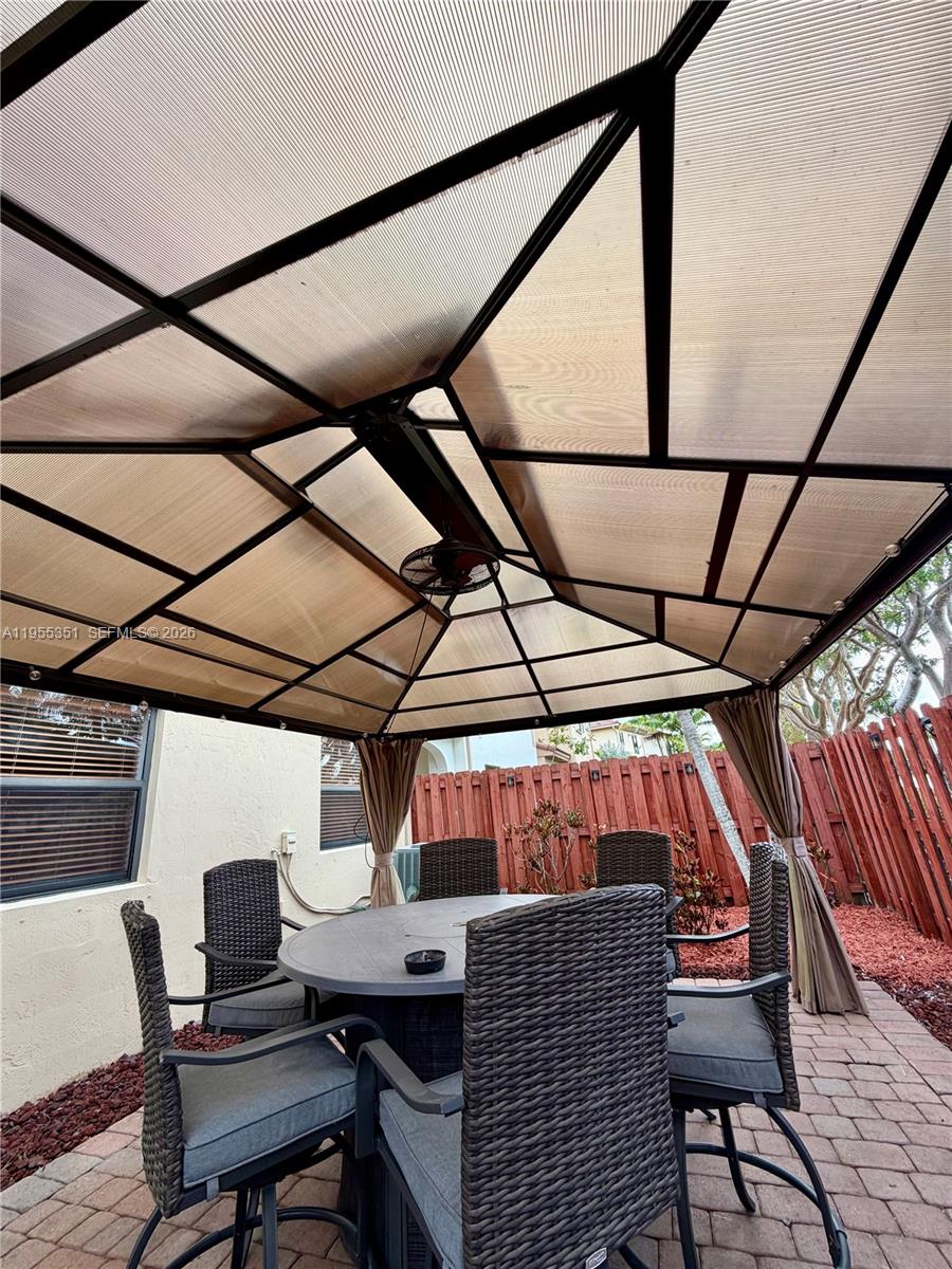 TRELLIS AT BAYSHORE - Residential