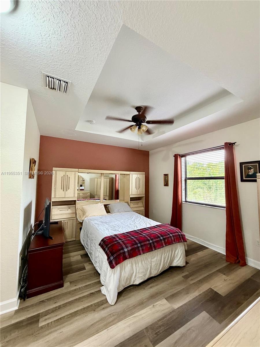 TRELLIS AT BAYSHORE - Residential