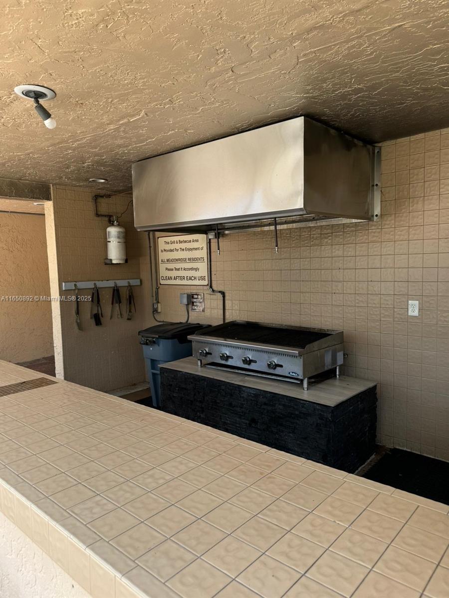 MEADOWRIDGE CONDO - Residential