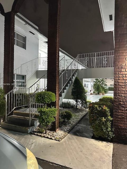 LARGUS CONDO - Residential Lease