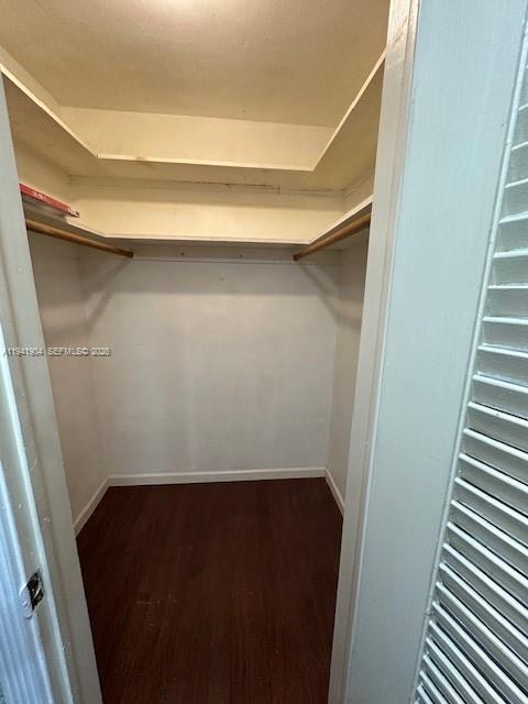 LARGUS CONDO - Residential Lease