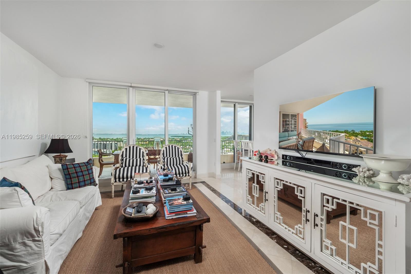 CLUB TOWER THREE CONDO - Residential