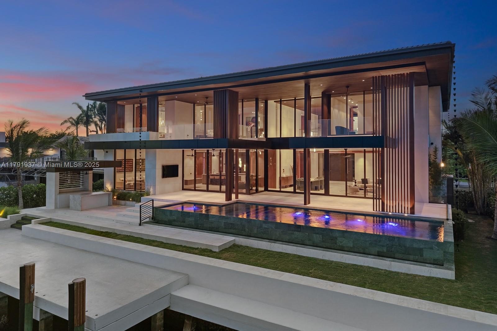 11404 N Bayshore Dr