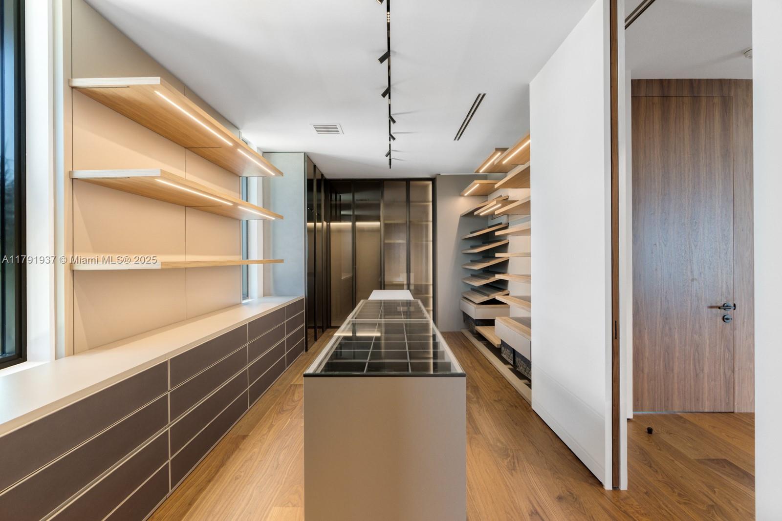 SANS SOUCI ESTS - Residential