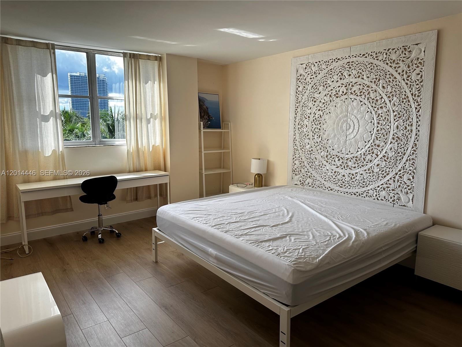 CARLTON BAY CONDO - Residential Lease