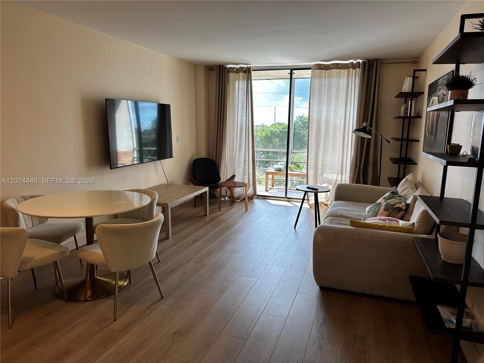 CARLTON BAY CONDO - Residential Lease