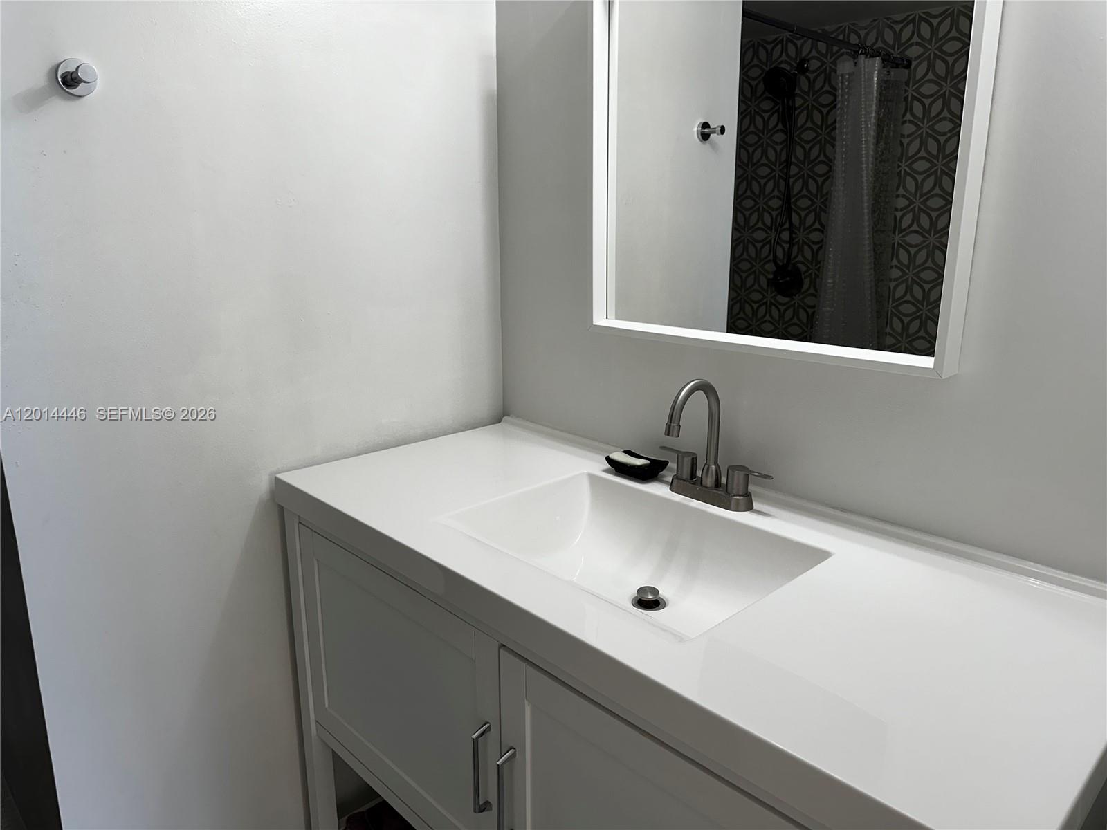 CARLTON BAY CONDO - Residential Lease