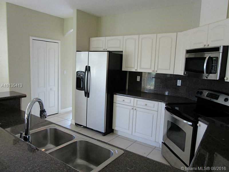 Grand Lakes Ph 03 - Residential Lease