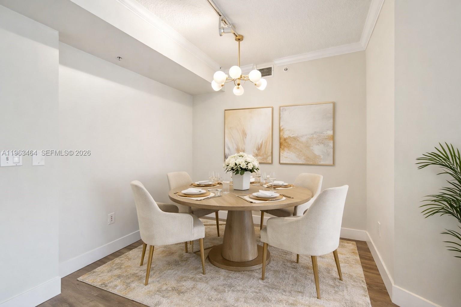 2000 N Bayshore Dr 304