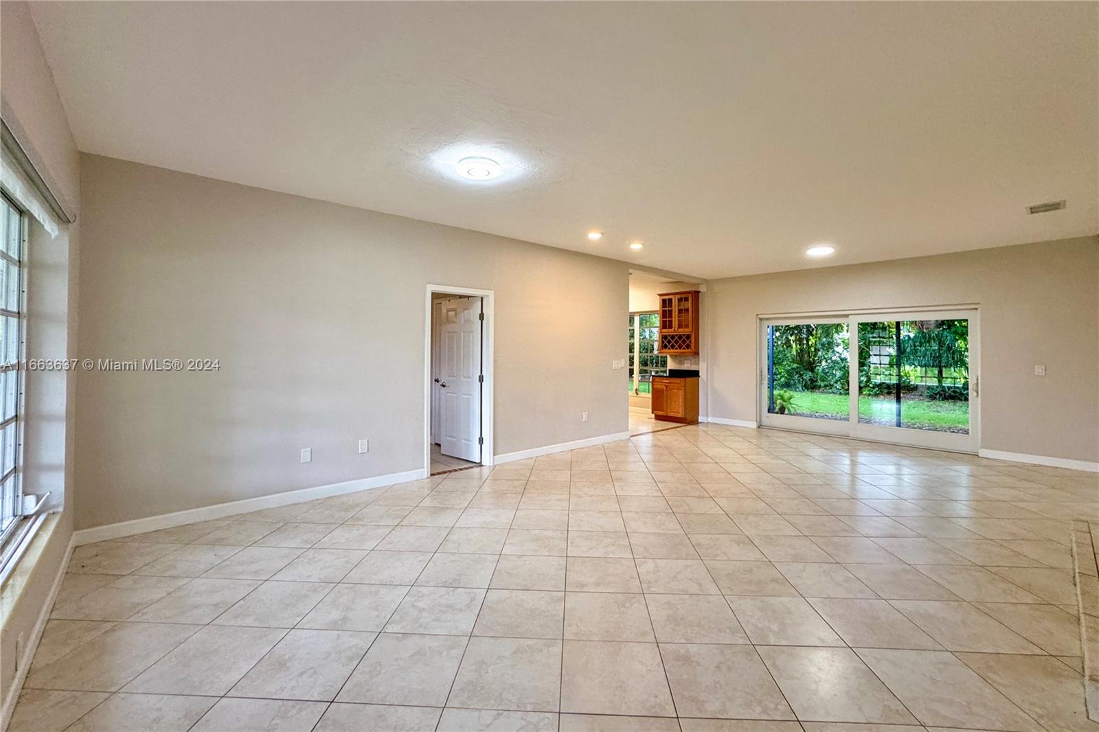 KENDALWOOD ESTATES - Residential