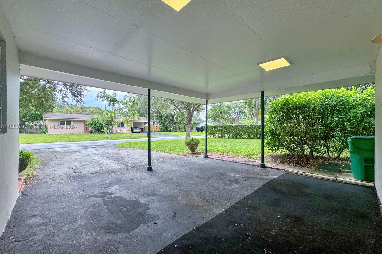 KENDALWOOD ESTATES - Residential