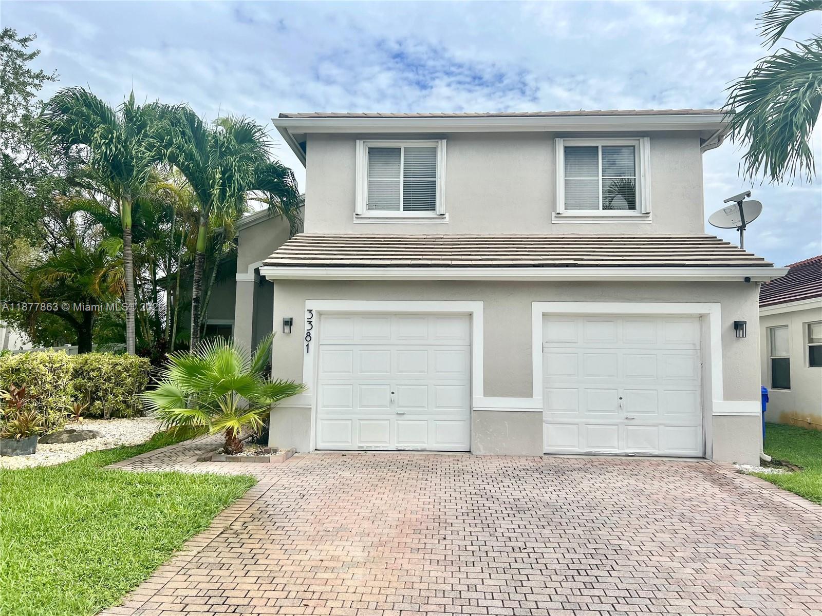 Beautiful 4-bedroom, 2.5-bathroom home on a premium corner lot with a private pool! This well-maintained property features a spacious living areas, a bright kitchen with modern appliances, and a large primary suite with walk-in closet and ensuite bath. Enjoy the Florida lifestyle with a fenced backyard, screened-in pool, and patio perfect for entertaining. Located near top schools, parks, shopping, and major highways. A must-see!