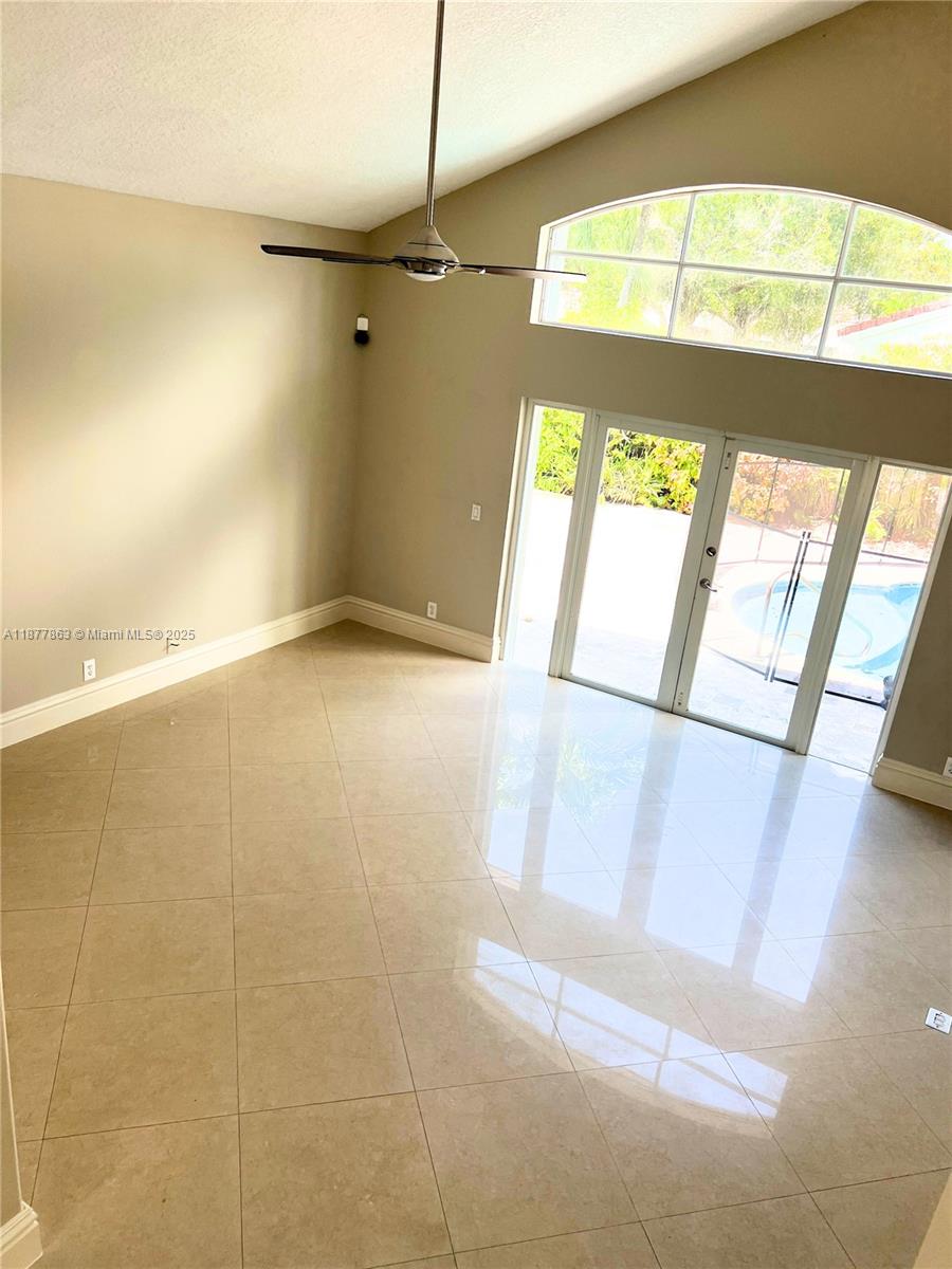 BANYAN OAKRIDGE PLAT - Residential Lease