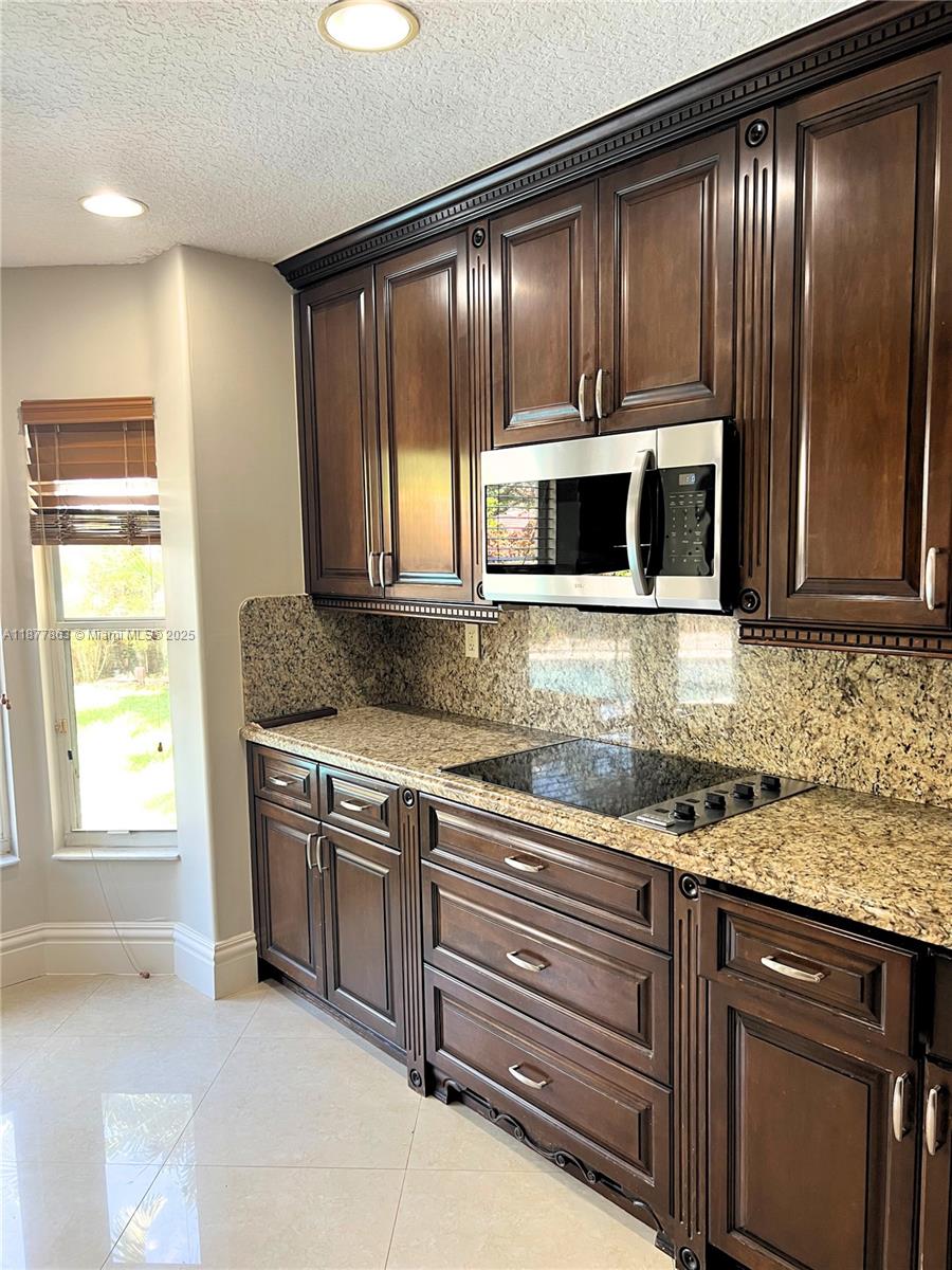 BANYAN OAKRIDGE PLAT - Residential Lease