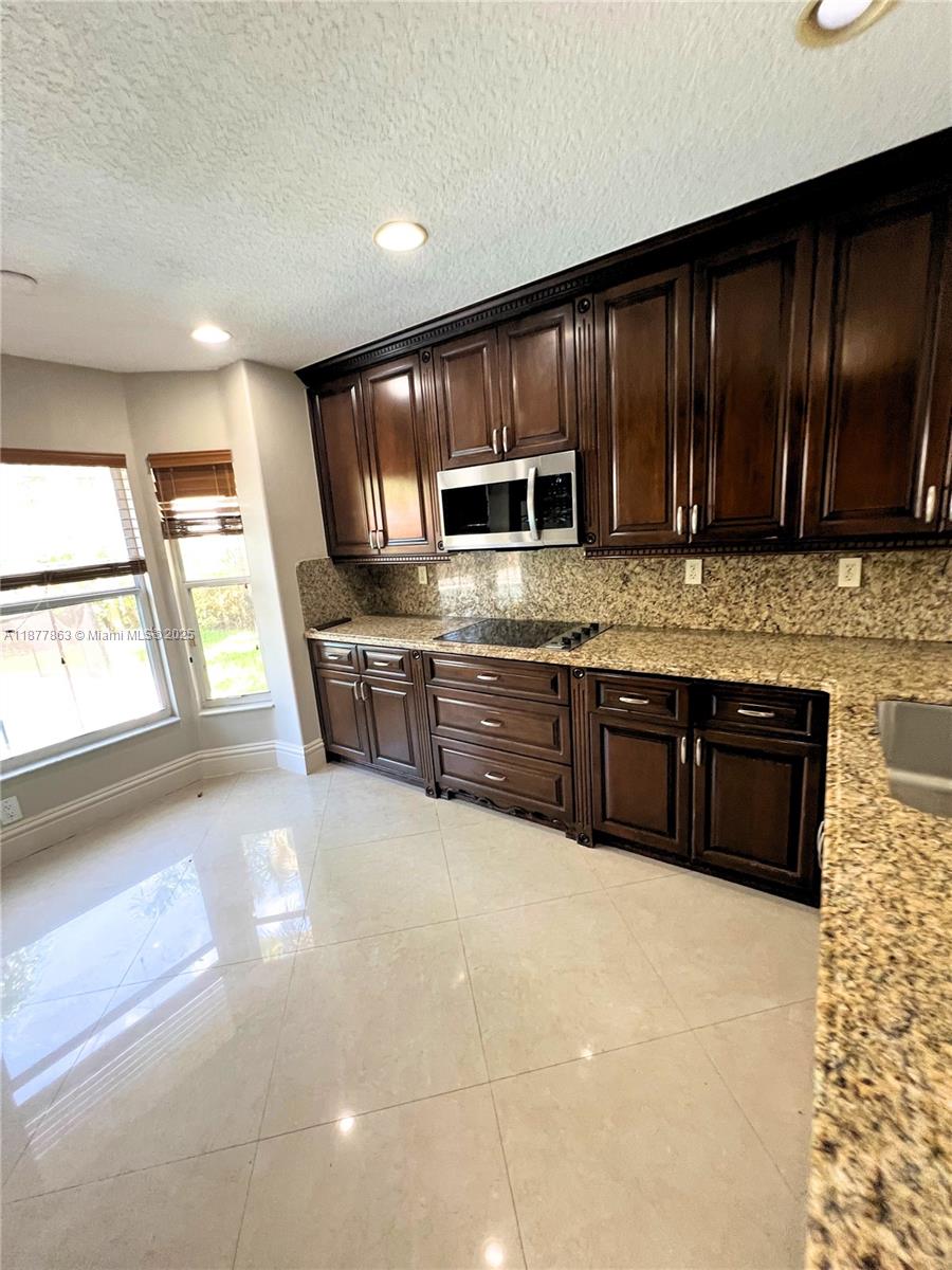 BANYAN OAKRIDGE PLAT - Residential Lease