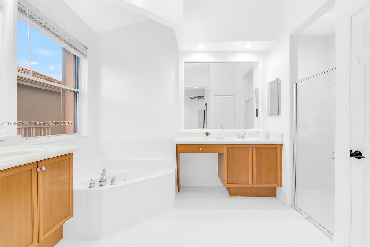 SUNSET LAKES PLAT TWO - Residential