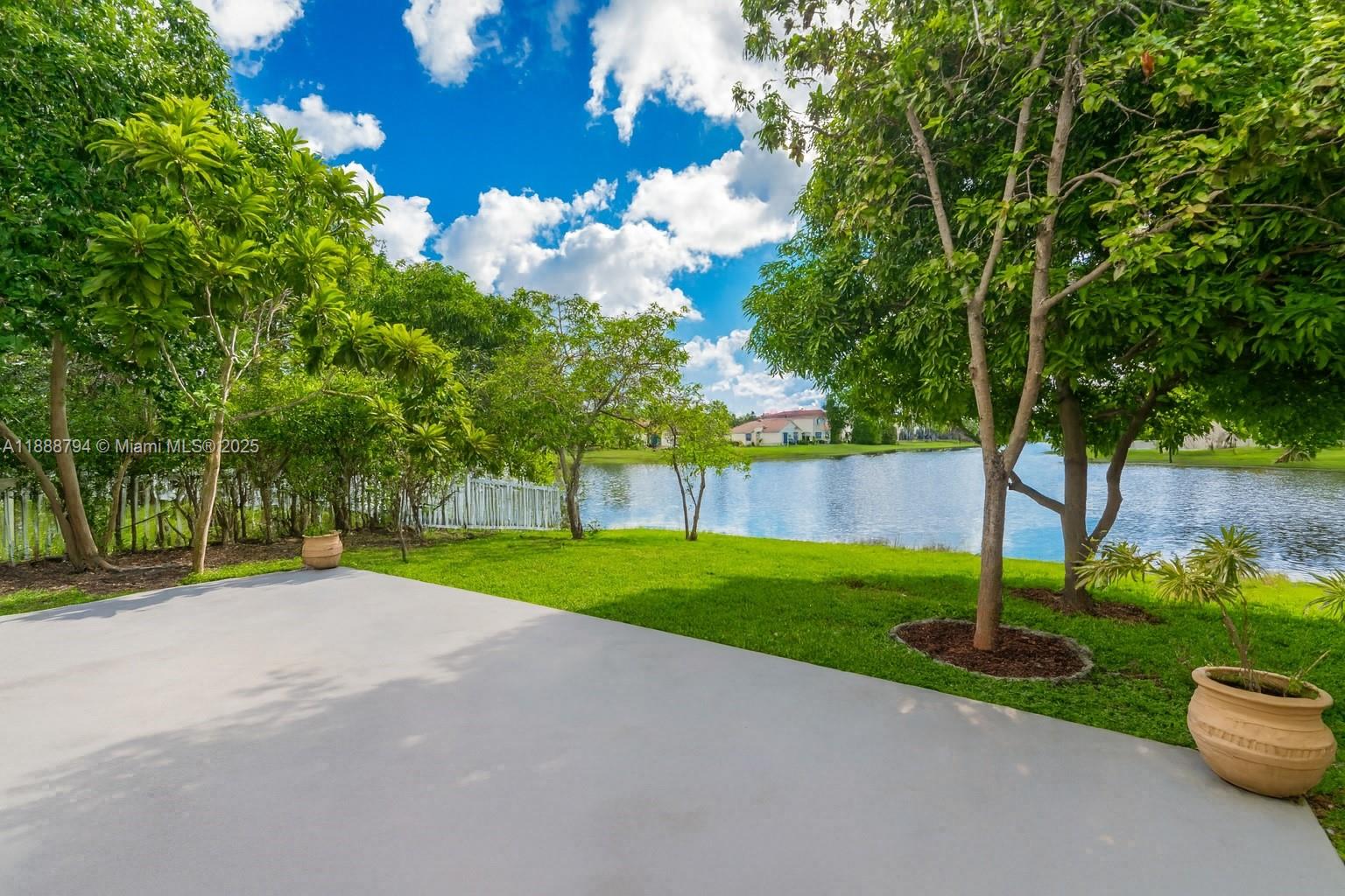 SUNSET LAKES PLAT TWO - Residential