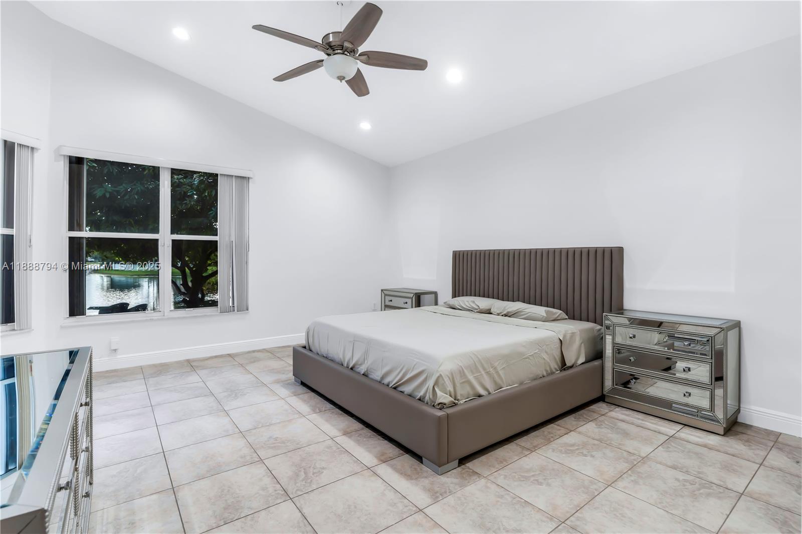 SUNSET LAKES PLAT TWO - Residential