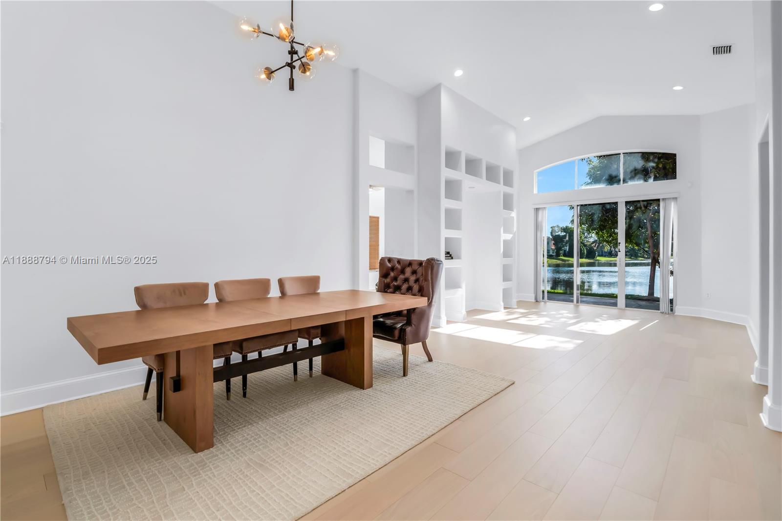 SUNSET LAKES PLAT TWO - Residential